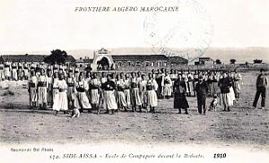 Sidi-Aissa-  Ecole de Compagnie devant la Redoute - 1910